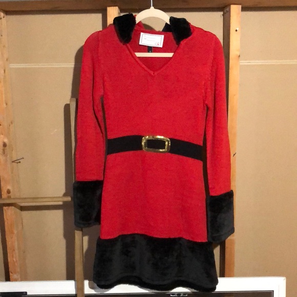 Santa dress - Picture 1 of 6